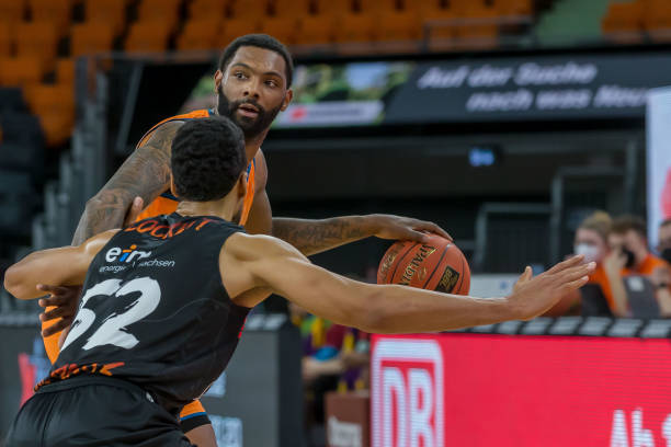 因此下一步 因此下一步